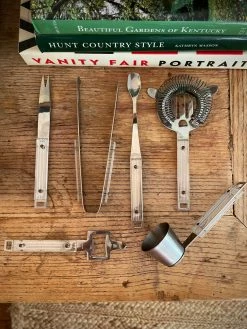 J. Earl & Sons Vintage MCM Lucite Bar Tool Set - Set 7